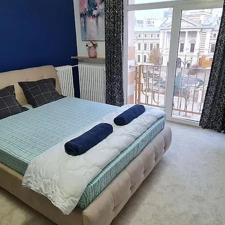 Luxury Studio Close To Old Town Unirii Square Very Quiet Best View Boulevard Lejlighed Bukarest